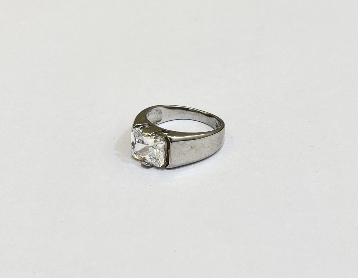 Single Solitare Ring