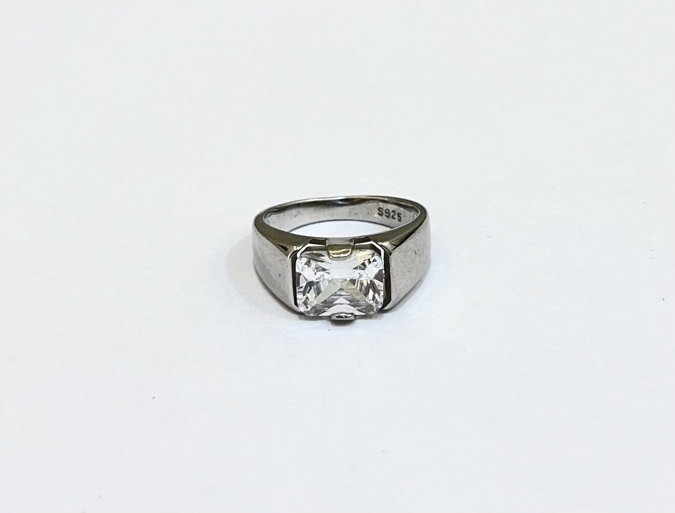 Single Solitare Ring