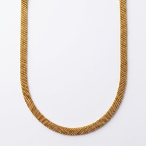 gold chain product photograph 2k 202608060115